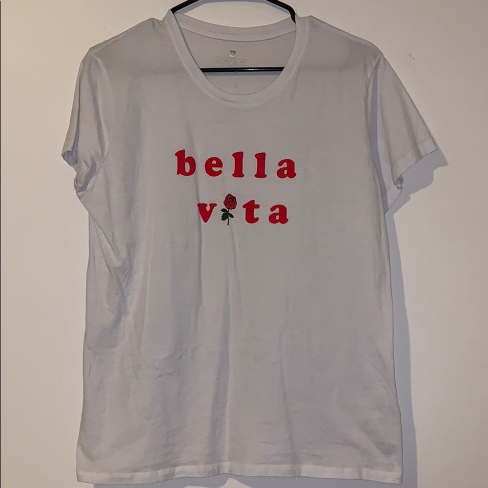 Bella Vita. T-shirt. Never worn.